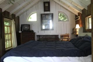 Charming Cottage Rental on a Private Beach in Cape Cod, Massachusetts - Truro - 2