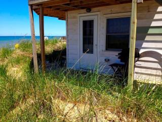 Cozy Cottage Overlooking the Impressive Lake Michigan, Indiana - - 0