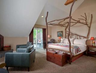Stunning Getaway for Couples with an In-Room Jacuzzi in Union Pier, Michigan - Union Pier - 8
