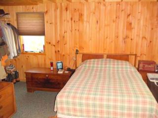Peaceful Cabin Rental for Groups on a Farm near Susquehannock State Forest, Pennsylvania - - 2