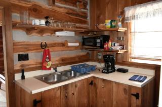 Traditional Log Cabin Rental for a Rustic Getaway near Fredericksburg, Texas - Harper - 4