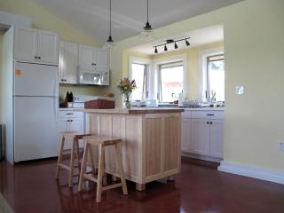Fantastic Vacation Rental on an Authentic Farm in Hartland, Vermont - Hartland - 4