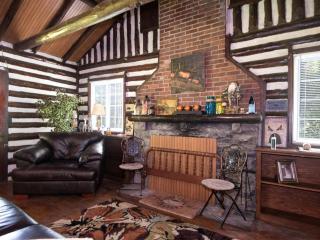 Log Cabin Hideaway in the Woods near Knoxville, Tennessee - Knoxville - 5