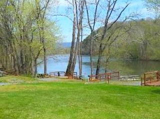 Pet-Friendly Yurt Getaway on the Shenandoah River in Luray, Virginia - 9