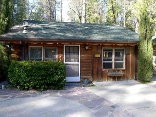 Cozy Log Cabin Rental with a Hot Tub near Nevada City, California - Nevada City - 0