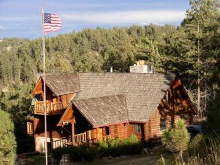 Traditional Log Cabin Rental with Deck in the Pine Forests of Columbus, Montana - - 9