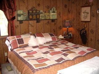 Western-Style Room on Ranch near Whitefish, Montana - Kila - 5