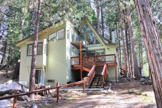 Exceptional A-Frame Cabin Getaway with a Grand Fireplace in Idyllwild, California - Idyllwild - 6