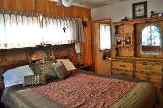 Creekside Cabin Surrounded by Woodlands in Idyllwild, California - Idyllwild - 2