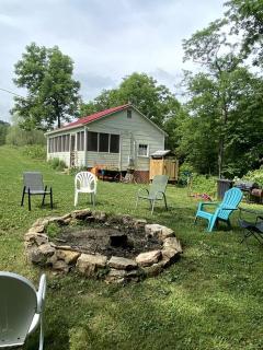 Riverside Cabin Rental near St. Louis, Missouri - - 6