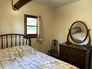 Cute Lakeside Cabins for Glamping Stays in Fergus Falls, Minnesota - Fergus Falls - 8