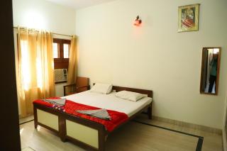 Shri Radhika Madhav Guest House - Vrindāvan - 3