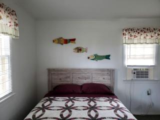 Rustic Lakeside Vacation Rental with Beach Access in Vermilion, Ohio - Vermilion - 7