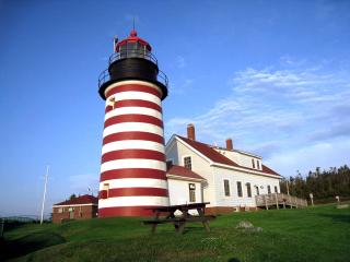 Clifftop Luxury Glamping Rental with Views in a Historic Seaport Town of Maine - Machiasport - 1