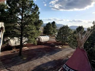Striking Williams Wagon Perfect for Glamping in Arizona - Williams - 2