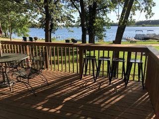 Charming Pet Friendly Cabin for 8 in Fergus Falls, Minnesota - Fergus Falls - 0