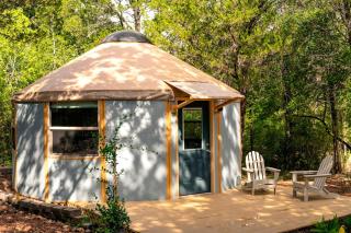 Stunning Yurt Rental in Texas Ideal for a Romantic Getaway near Austin - Bastrop - 8