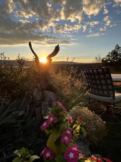 Beautiful Bell Tent for Romantic Escapes Under the Beautiful New Mexico Skies - - 5