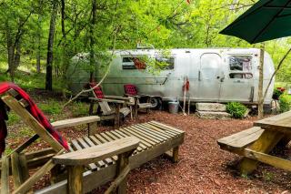 Fully Furnished Airstream for a Vacation in the Woods near Fort Worth, Texas - Glen Rose - 0