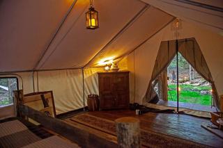 Rustic Safari Tent for a Unique Glamping Experience near Gore Mountain, New York - North Creek - 4