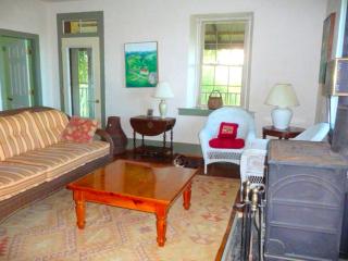 Rustic 1850s Cottage Rental on 10-Acres near Wyalusing State Park, Iowa - - 7