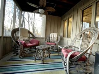 Rental for a Romantic Getaway near the Roaring River State Park in Missouri - Cassville - 5