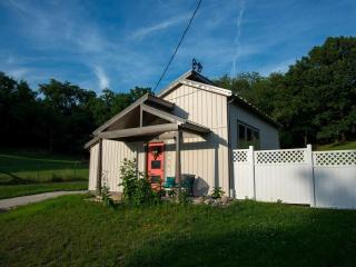 Modern Cottage Rental on a Peaceful Farm near Amish Country in Pennsylvania - Columbia - 0