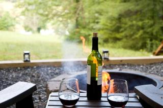 Enchanting Blue Ridge Mountains Lodging with a Wood-Burning Stove in Lenoir, NC - Lenoir - 4