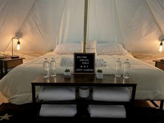 Beautiful Bell Tents for Lakeside Glamping near Knoxville, Tennessee - Bean Station - 0