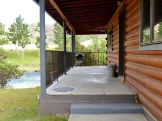 Spacious and Open Cabin Rental on Stillwater River near Billings, Montana - Nye - 6