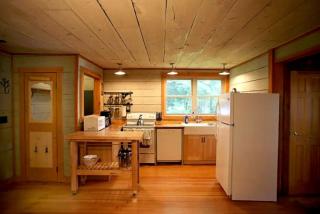 Lakefront Cabin Getaway near Adirondack Mountains in Salisbury, New York - Stratford - 6