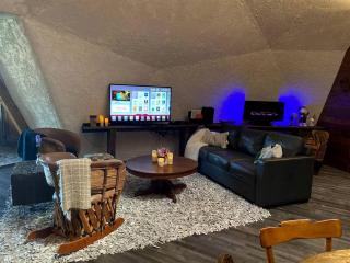 Exciting Hobbit House Rental Ideal for a Fun Vacation in Arkansas - Fayetteville - 5