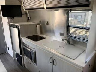 Stylish Washington Glamping Airstream on Double Bluff Beach - Freeland - 5
