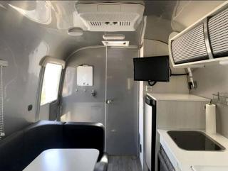 Stylish Washington Glamping Airstream on Double Bluff Beach - Freeland - 3