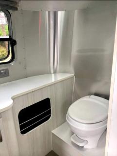 Stylish Washington Glamping Airstream on Double Bluff Beach - Freeland - 1