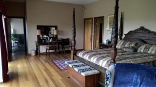 Cozy Suite Rental in a Bed and Breakfast with Fireplace and Magnificent Mountain Views near New Hampshire's Newfound Lake - Hebron - 6