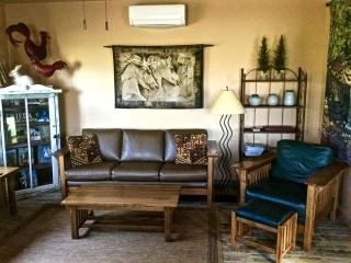 Quiet Cottage Rental for Two in Horse Country near Yosemite National Park Gateway, California - Catheys Valley - 3