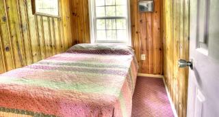 Two-Bedroom Cabins for Rent near Daniel Boone National Forest, Kentucky - Somerset - 2