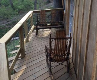 Tree House Cabin for Six with Panoramic Forest Views in Nauvoo, Illinois - Nauvoo - 6
