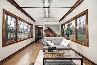Stunning Home Away From Home in New Albany, Ohio, For Restful Escapes to Nature - New Albany - 3