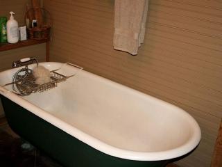 Secluded Forest Cabin Rental with Seasonal Pool near Natchez, Mississippi - - 3