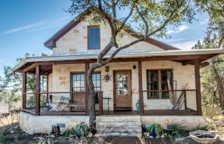 Lovely Cottage Retreat in Texas Hill Country with Cypress Creek Views near Hamilton Pool - Hammetts Crossing - 7
