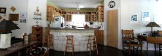 Cozy Suite Rental with Outdoor Swimming Pool Access near Smithville, Texas - - 7