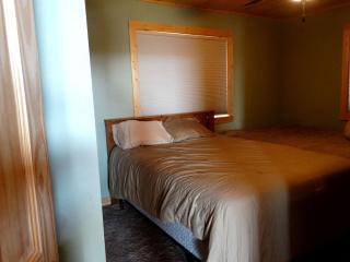Waterfront Vacation Rental Overlooking the Mississippi River in De Soto, Wisconsin - De Soto - 3