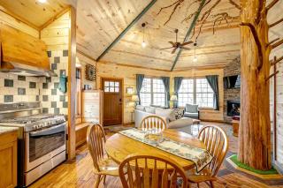 Nashville Area Luxury Tree House Accommodation for a Tennessee Getaway - Greenbrier - 9