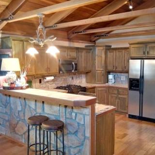 Peaceful Lodge-Style Cabin with Fire Pit near Greers Ferry Lake in Arkansas - Heber Springs - 7