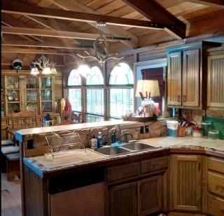 Peaceful Lodge-Style Cabin with Fire Pit near Greers Ferry Lake in Arkansas - Heber Springs - 5