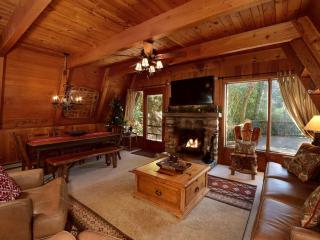 European-Style A-Frame Cabin Rental near Grandfather Mountain in Boone, North Carolina - Valle Crucis - 5
