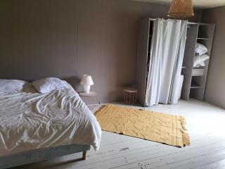 Studio in all its simplicity - 5