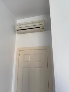 #1 HABITACIÓN DOBLE con baño compartido SEVILLA DELUXE LOS ROSALES - Los Rosales - 2